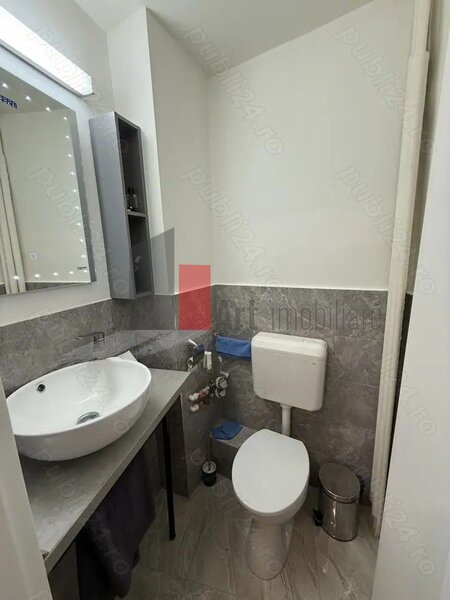 Dristor, Piata Rm. Sarat, renovat apartament 3 camere