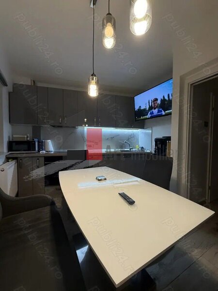 Dristor, Piata Rm. Sarat, renovat apartament 3 camere