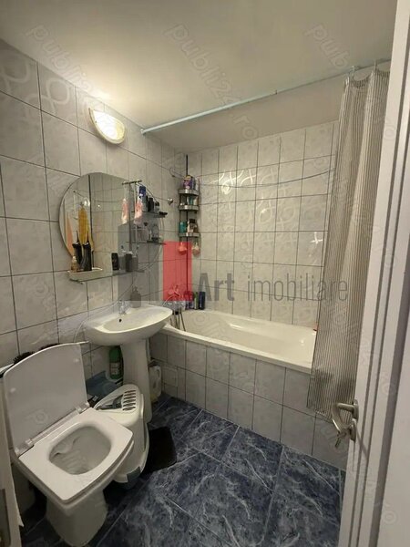 Dristor, Piata Rm. Sarat, renovat apartament 3 camere